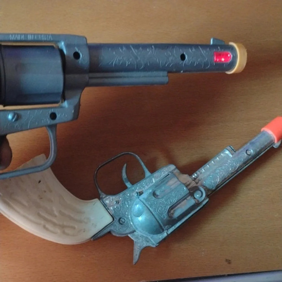 Toy Cap - Picture 2 of 2